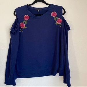 🎉 Relativity cold-shoulder sweater